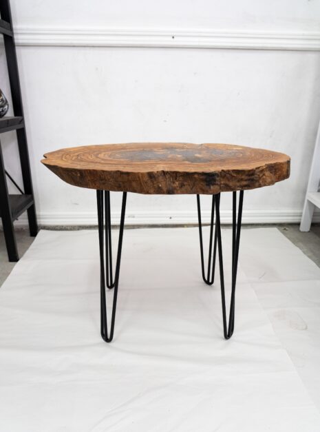 1YjfWVzl_v8k6r7GOFllfWm1nMOU0y35E-3.jpg Organiczny stolik orzech metal 80x60 cm ZONA DI LUSSO