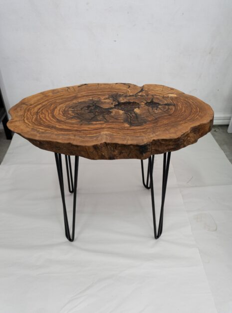 1p8SucKxkqQIYBe5v_qMseQeAhPCgB7h8-3.jpg Organiczny stolik orzech metal 80x60 cm ZONA DI LUSSO — 2